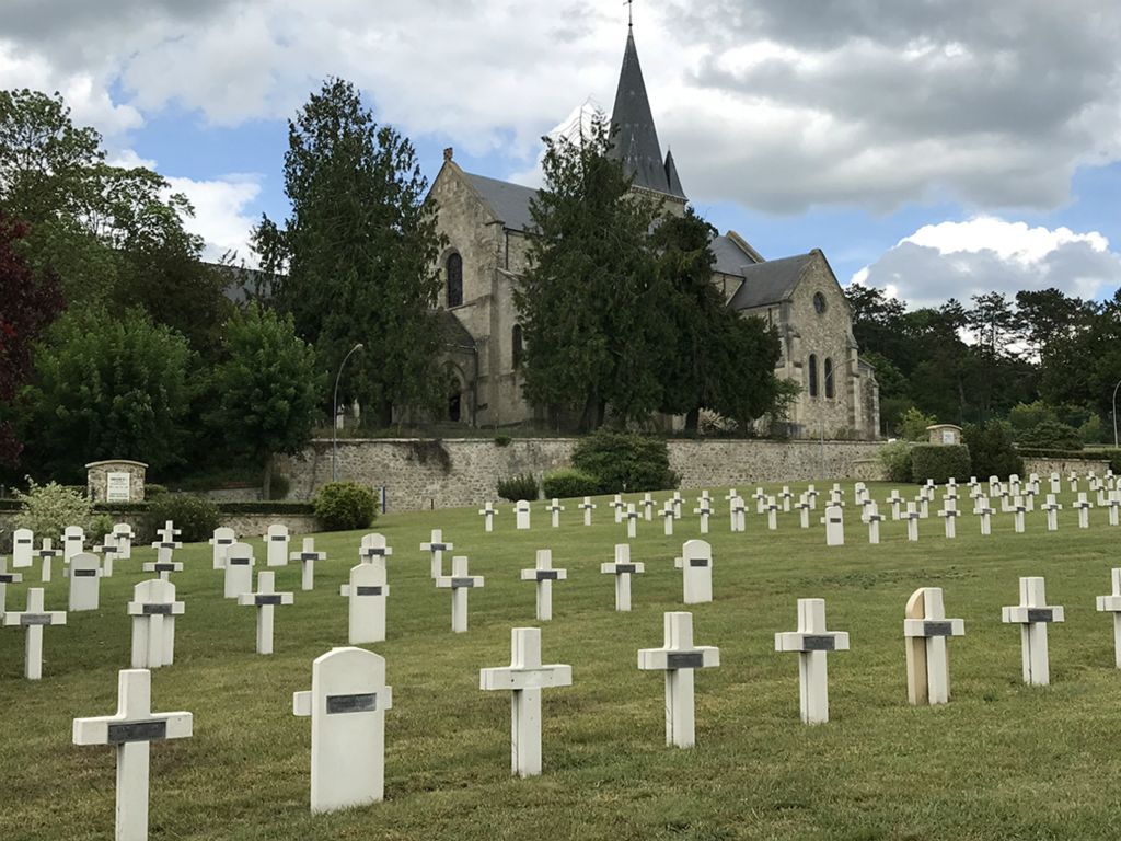 Nécropole nationale Le Prieuré de Binson (military cemetery at Châtillon-sur-Marne)